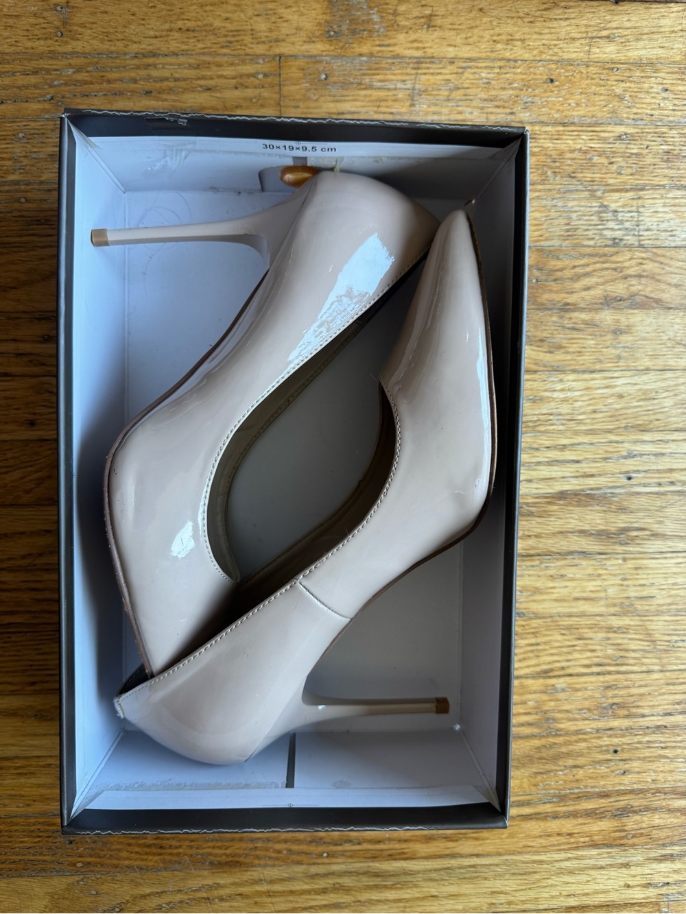 NUDE PLEASER